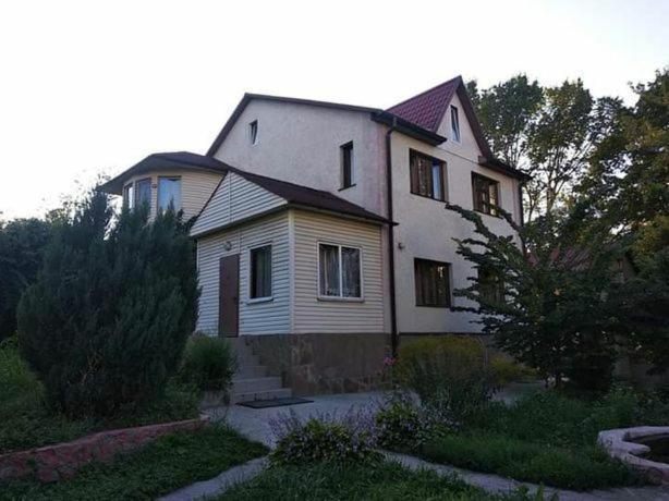 Куренiвський Двiр Киев Екстериор снимка